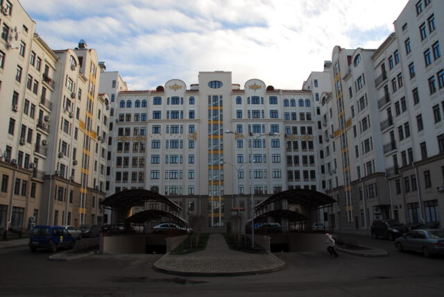 ІБК Центробуд | фасадні роботи | ЖК на Щекавицькій