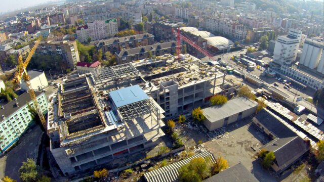 ІБК Центробуд | монтаж металевих конструкцій | ТРЦ “Podil Mall”